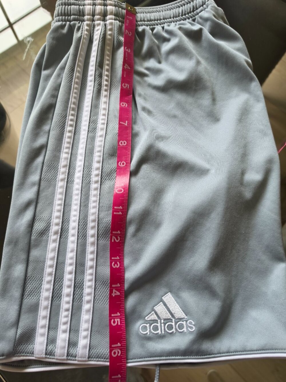 BOYS ADIDAS SPORTS/CASUAL BASKETBALL SHORTS SZ S